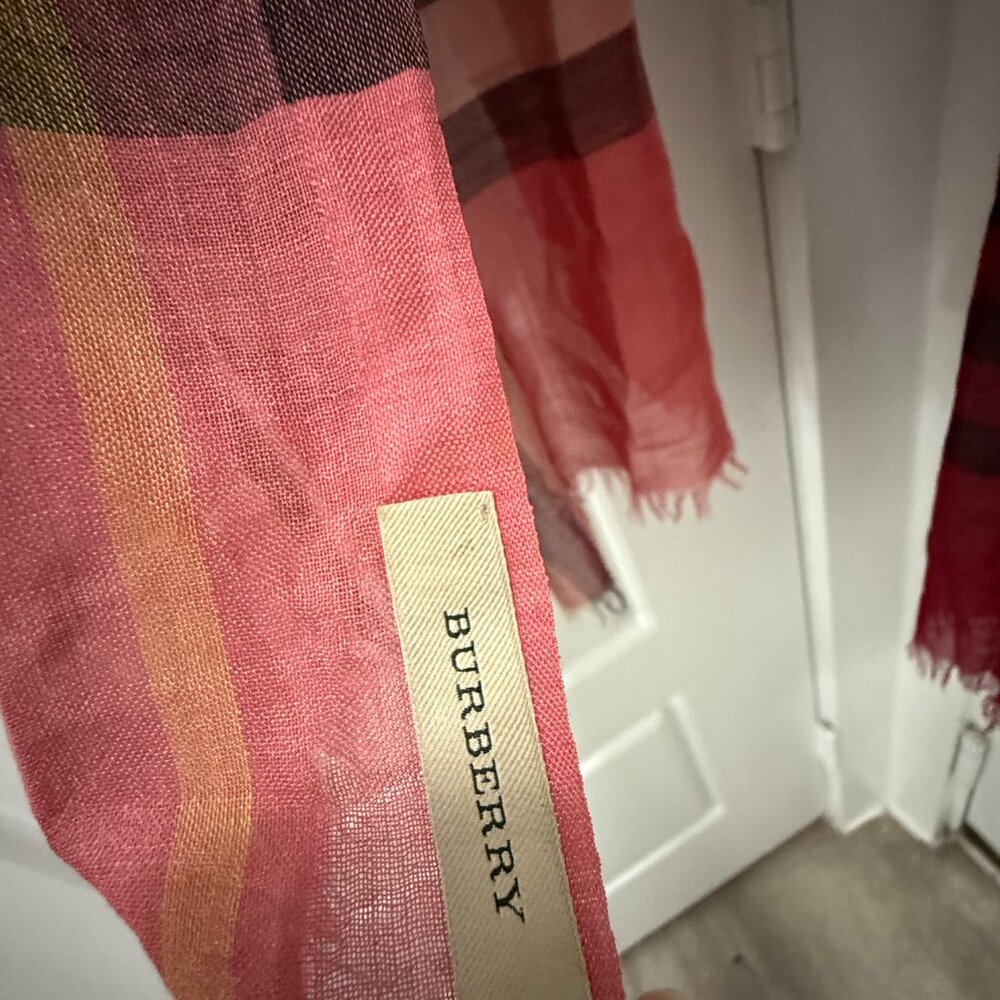 Check Wool Silk Burberry Scarf - Picture 3 of 5